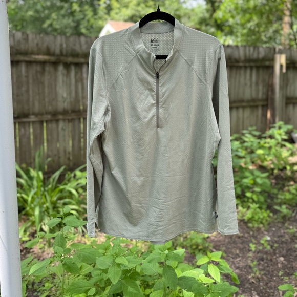 REI Lightweight Base Layer Half Zip Long Sleeve Top Pullover - Picture 1 of 3
